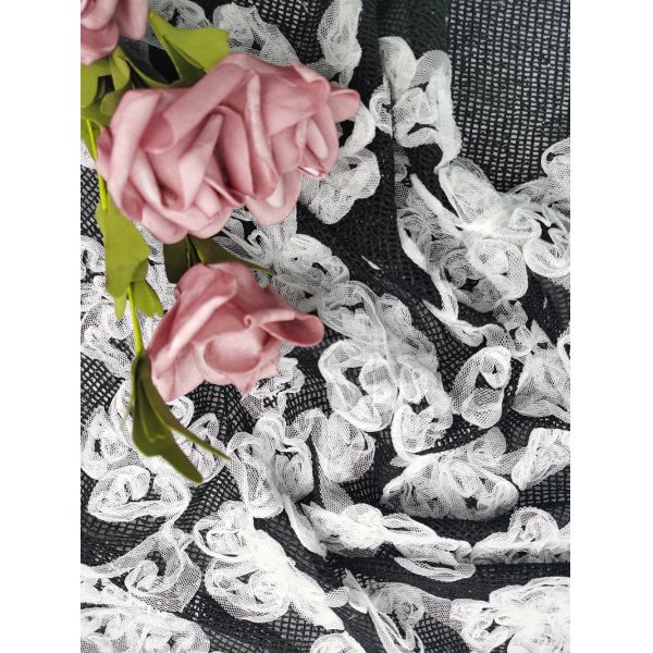 Applique bordado flor negra blanca de la tela del cordón del color del contraste