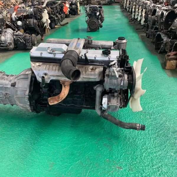 Motor diésel usado original para Toyota Land Cruiser 1HZ. Motor en buenas condiciones de funcionamiento. Conjunto de motor de segunda mano.