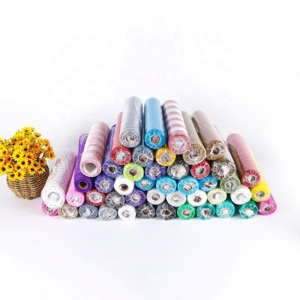 Crie uma coroa de flores impressionante com fita de malha MSD Poly Deco e siga a fita de pacotes de túle