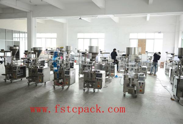 Automatic water pouch packaging machine , juice/jam/ketchup packing machine