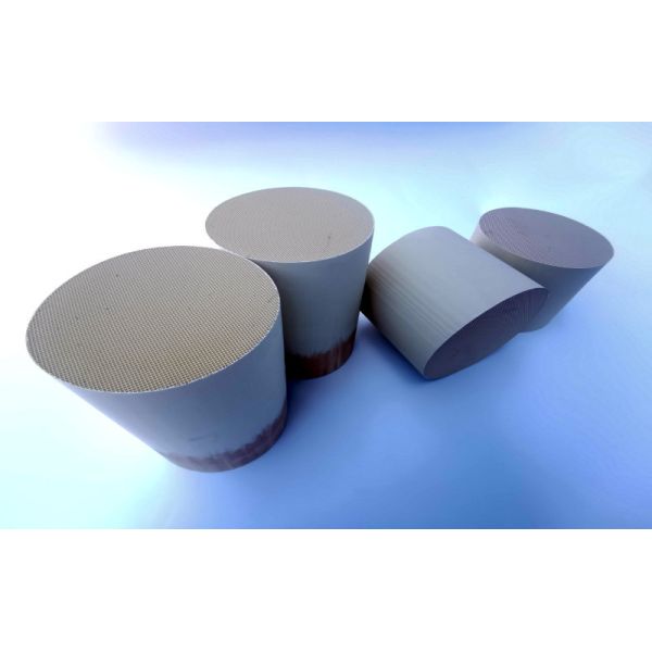 HC CO NOx TWC Three Way Catalysts For Automobile Emission Control Ceramic Substrate