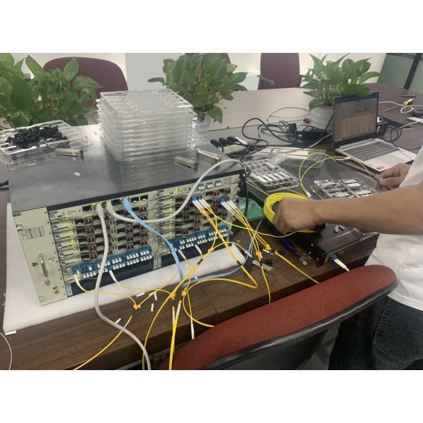 10G SFP + CWDM-передатчик 10KM одномодный режим 1470nm 3.3V Поддержка DDM RoHS-соответствующий