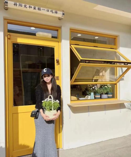 Desert Climate Reflective Coating Folding Windows - 50% Solar Reflectance Index