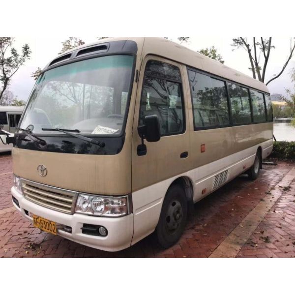 2x4 Drive 29 Seats Used Coaster Bus Mileage 35200km With No Accident