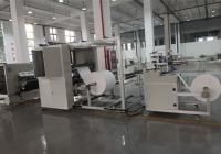 Máquina de plegado de papel de tejido facial de 220V Máquina automática de plegado de papel de alta velocidad con tabiques
