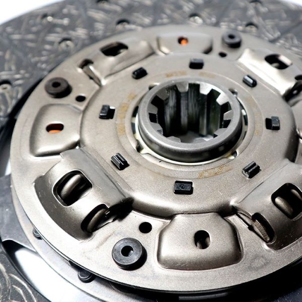 Bus Truck Clutch Driven Plate 1601-00633 1601-00898 216300220 1601-00447 for King Long