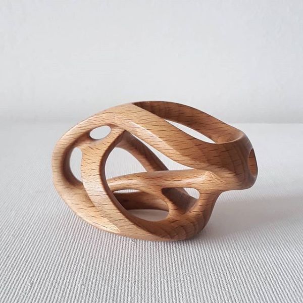 Inspired Aesthetic Handmade Wooden Sculptures Art Display ISO9001 Approved