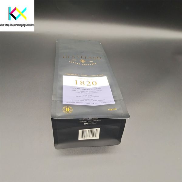 Digital Printed Plastic Pouch Bags Flat Bottom Zipper Bag With Valve