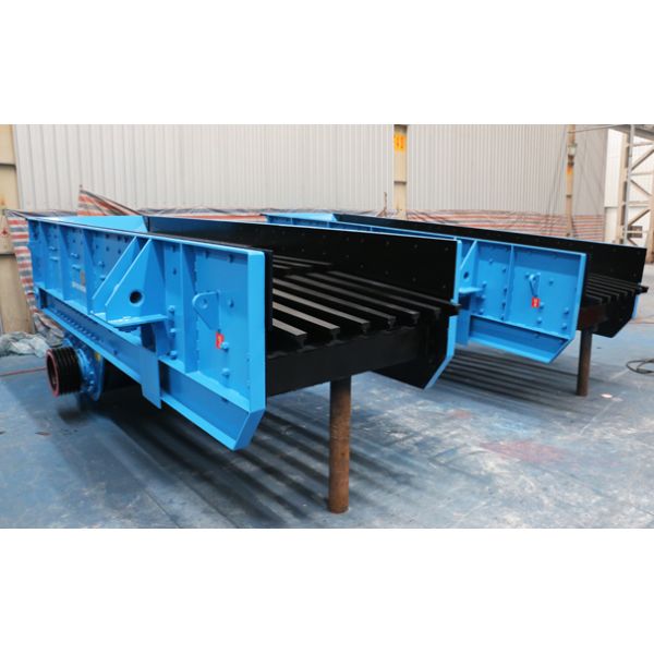 Various Industries Of Vibration Feeder Conveying Hoisting Machine