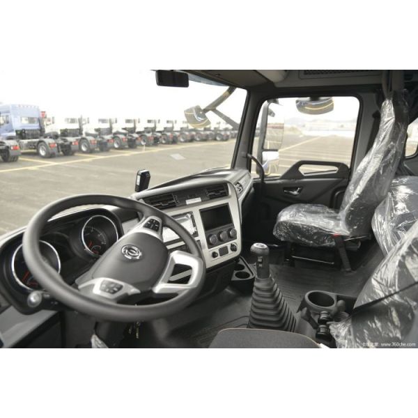 Dongfeng Tianlong KL 465 HP 6X4 Tractor Truck Head with Large Fuel Tank Capacity