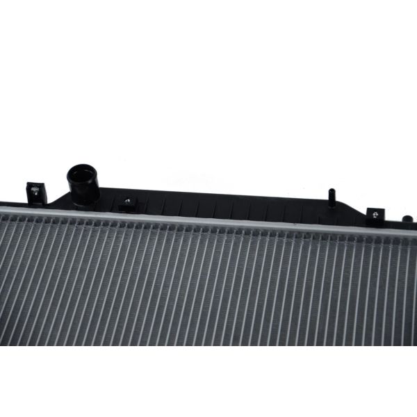 EPICA MT 9017684 26266656 9063703 Radiador de aluminio para Chevrolet 9010530 Partes de automóviles