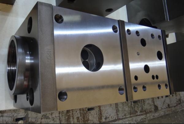 Bucket Type Silver 20CrMo Hydraulic Breaker Cylinder Spare Parts For Excavator Crusher Hammer Industries From Manufacturing