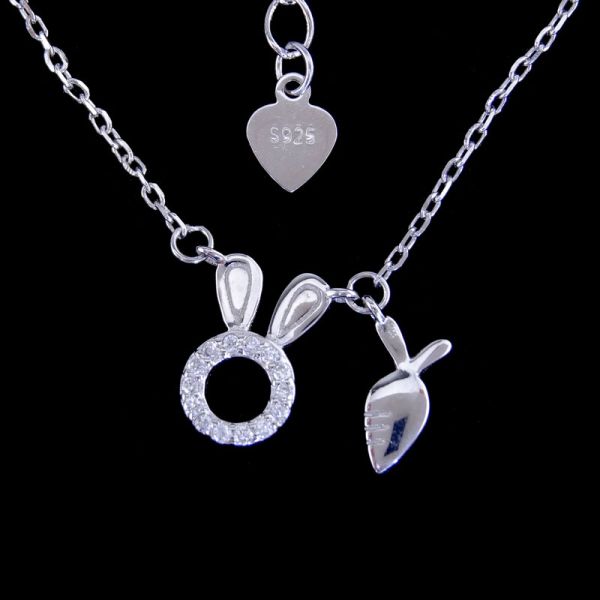 Элегантное ожерелье бабочки серебра камня Кз дизайна для настоящего момента годовщины