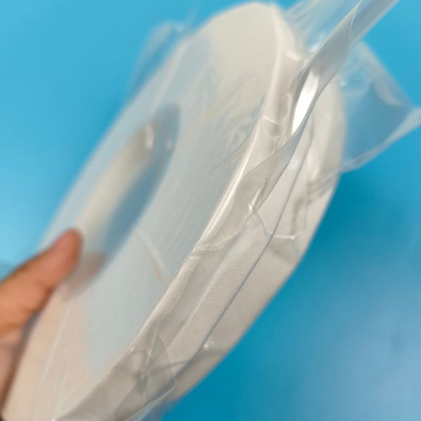 Individual Vacuum Packing 190g Lint Free Cleanroom Wipes Semiconductor Cleaning Microfiber Roll Wipes for Industrial Cleaning