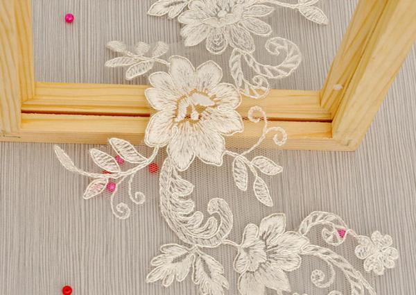 Garment Accessories Embroidery Lace Applique with Cord  Ivory Color