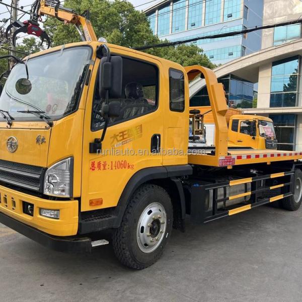 Factory Best Selling FAW JieFang One Tow Two Tow 10Ton Wrecker Truck Small Mini  Light Duty Flatbed Platform Tow Wrecker Truck