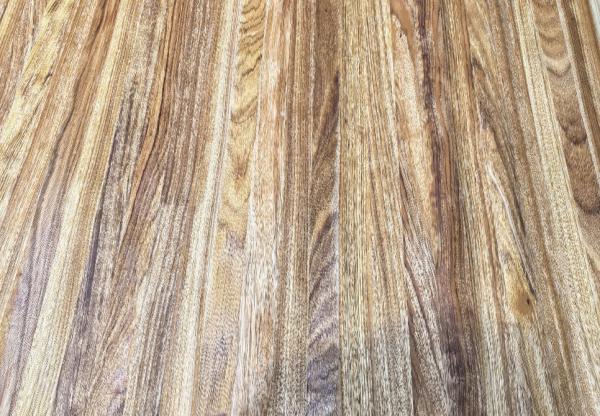 Straight Grain Pattern Zebrano Veneer Sheets Rotary Sliced Veneer Width 1.27m