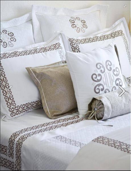 Bedding products Duck down and goose down pillow
