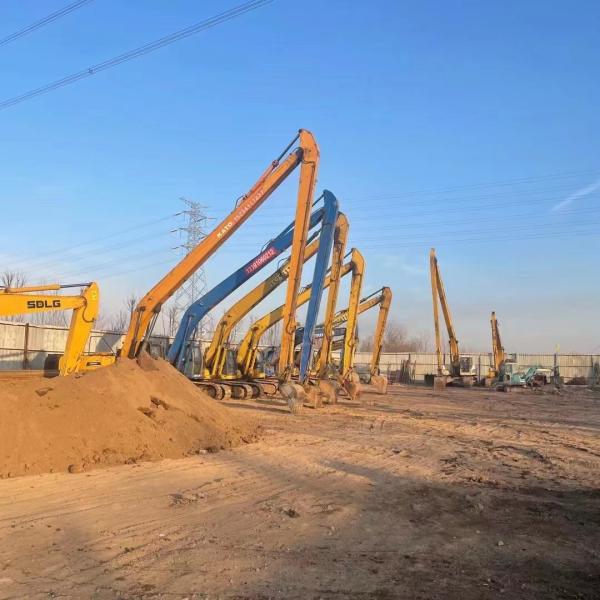 Customized Excavator Booms & Arms: Custom Lengths Colors