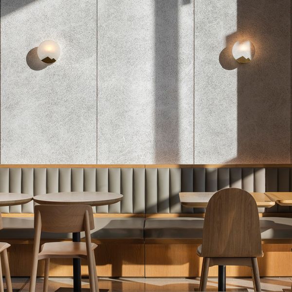 New Restaurant Furniture Designs Wooden Restaurant Table and Chairs for Sale