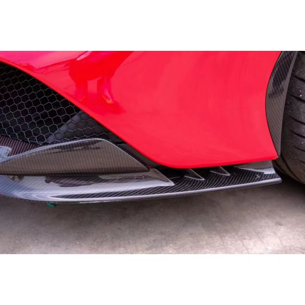 For Ferrari SF90 Dry Carbon Fiber Body Kit SF90 OEM Style Carbon Fiber Front Lip Diffuser Spoiler Side Skirt