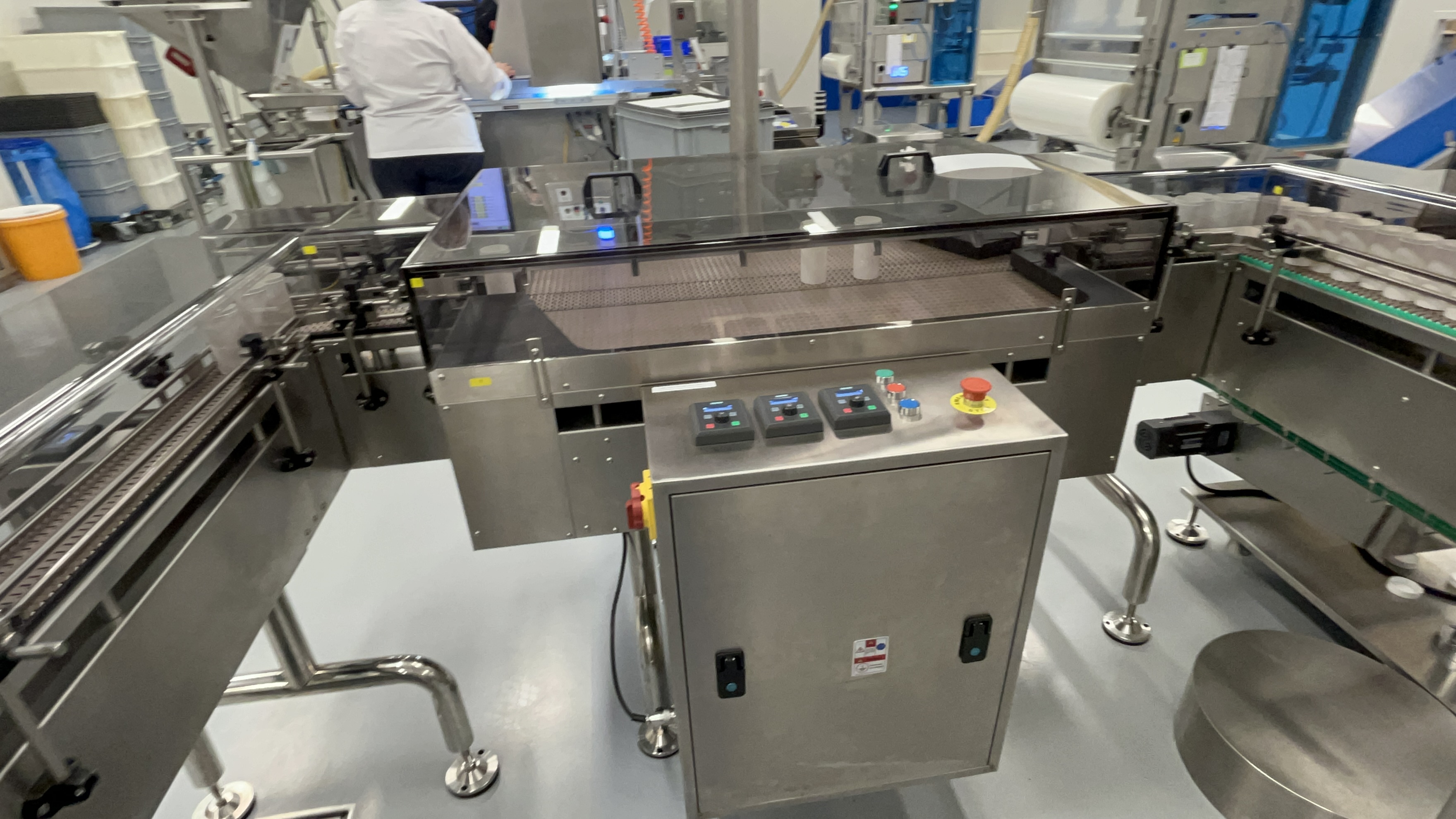 BPF-200 Aluminum Foil Sealing Machine with 250 BPM Capacity, 304 Stainless Steel Construction, and Dual Cooling System