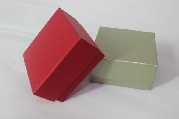 190gsm Hard Gift Boxes PMS EVA  Luxury Handmade Paper Jewelry Packing