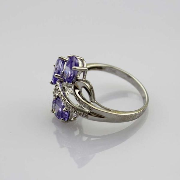 Fashion Jewelry 925 Silver Ring with Cubic Zircon Three Stones Ring(R0098)