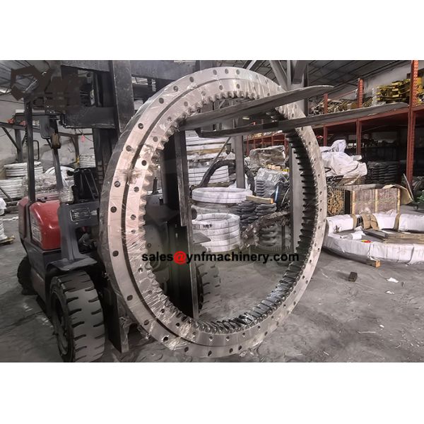 YNF17881 SK380-10 Swing Bearing – Excavator Slewing Ring