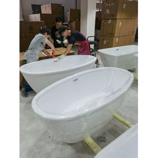 30-Day Return Policy Egg Shape Acrylic Freestanding Bathtub with Bulk Loading Option