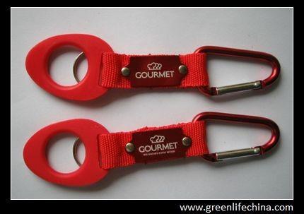 Promotional custom logo red Karabiner with short strap&rubber water bottle loop holder