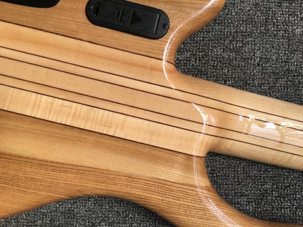 2017 Musical Instruments Ukelele Hot 6 String Bass Guitar. Good Style. Voice. Electric Bazz Guitar Free Shipping, Real P