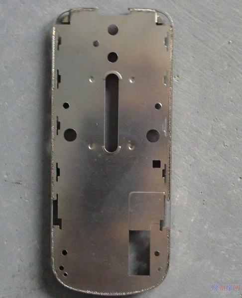 1.5KW Integrated Industrial Welding Robot Cells Fixed Worktable 2mm Alloy Fittings