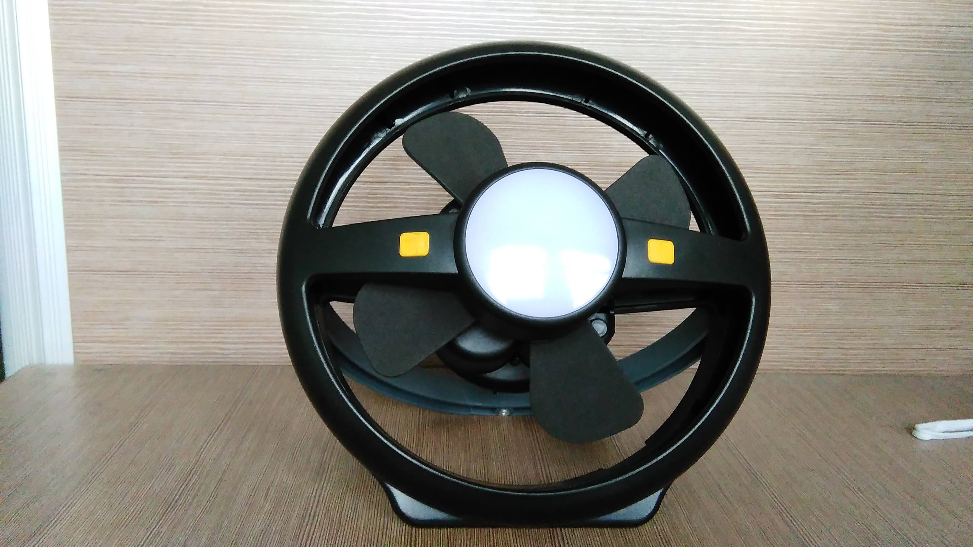 Weatherproof Outdoor LED Camping Fan Fire Prevention With Separate Light Control
