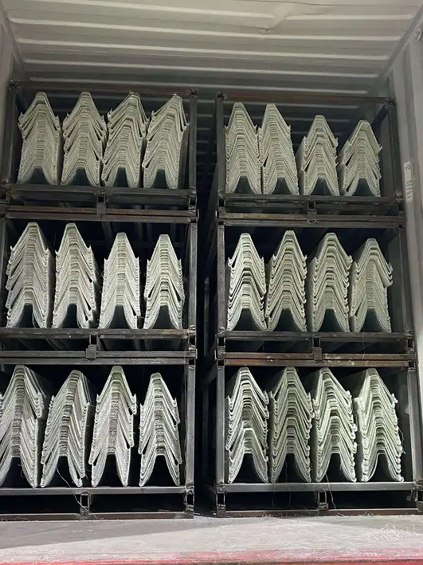 Сточные канавы дождя плоской крыши настилая крышу сточной канавы дождя PVC аксессуаров пластмасса просвечивающей синтетическая