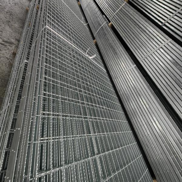 Grille en acier à barres plates galvanisées à chaud