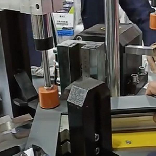 Automatic positioning Aluminum Window Crimping Machine  2.2Kw