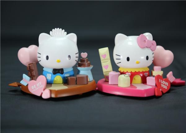Valentine'S Day Hello Kitty Plastic Figurines Eco - Friendly PVC ABS Material