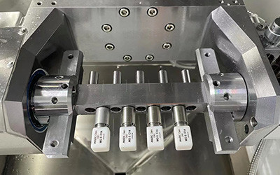 Máquina de moagem dentária de quatro eixos de última geração para aplicações dentárias