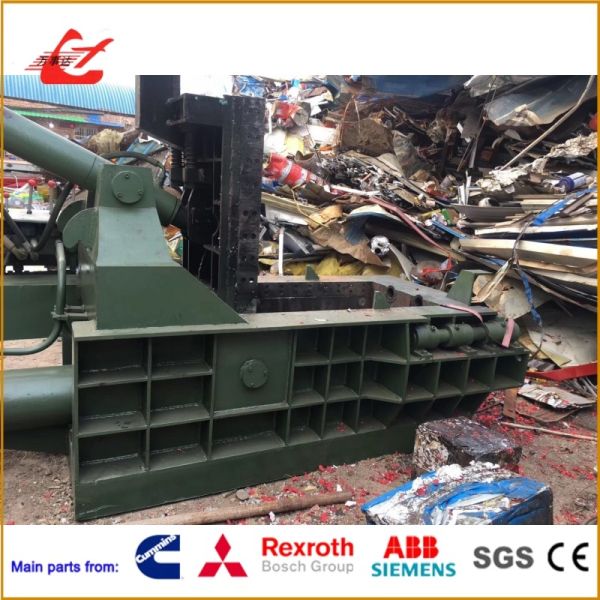 Large Scrap Metal Press Machine 3150KN For Automobile Recycling Facilities
