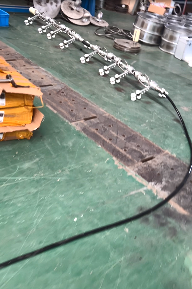 0.1-4m/Min Curing Speed UV CIPP Equipment 200m/60-130\U2103 Mercury Bulb System