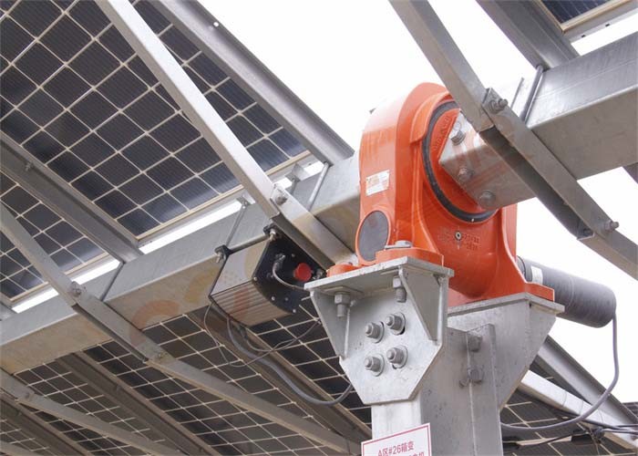 Система слежения солнечной энергии отслежывателя 2MW оси мотора 24VDC горизонтальная одиночная