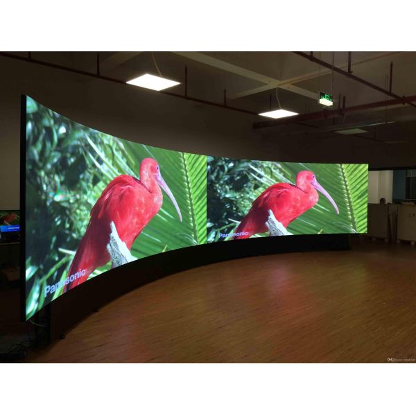 Smooth Visual Performance, Customized LED Display 200W/Sqm 3.91mm Pixel Pitch