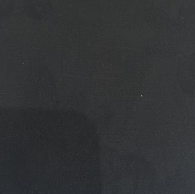 Fabrique de vêtements en polyester de mode 67% Polyester 19% Coton 14% Tencel Tissu lisse 110GSM