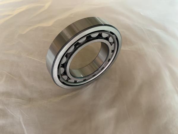 Steel Cage Cylindrical Roller Bearings NJ212E Corrosion Resistant