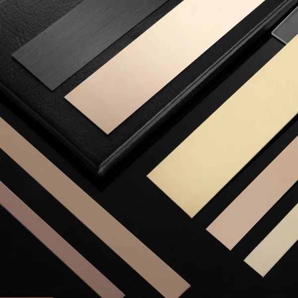 Conception populaire de miroir couleur, garniture de carreaux en acier inoxydable, adhésif en rouleau