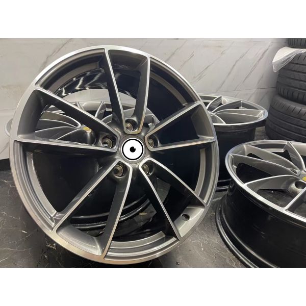 Porsche 911 20 Inch Cast Alloy Wheels