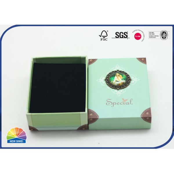 Boîte de empaquetage de papier Logo Print With Sponge Insert fait sur commande de cadeau de broche