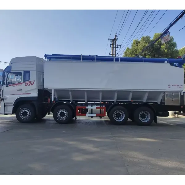 40 Cubic Meter Bulk Feed Transport Vehicle with Hydraulic Drive and Euro 3 Emission Standard