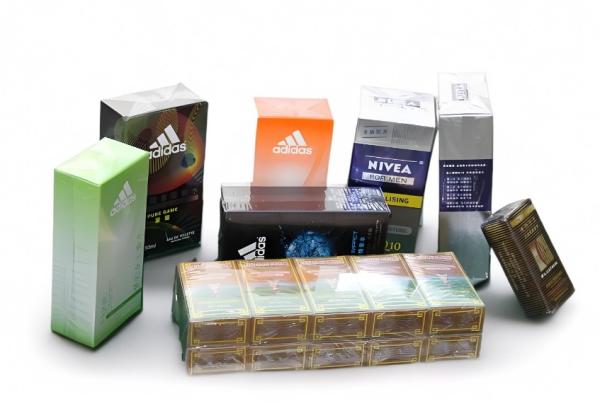 Máquina de embalagem de filme de vidro para embalagens de caixas de cigarros em novo estado